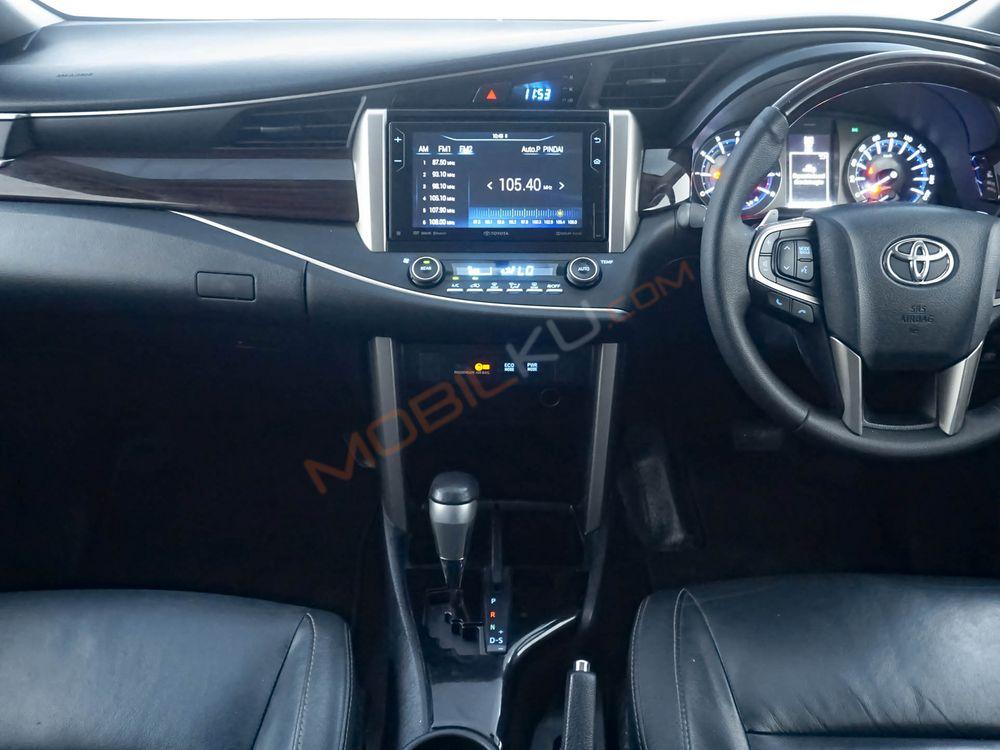 Mobil Toyota Kijang Innova 2020