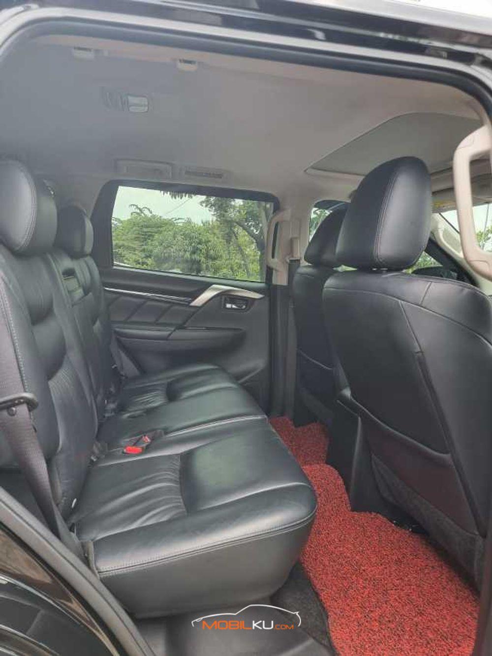 Mobil Mitsubishi Pajero Sport 2019