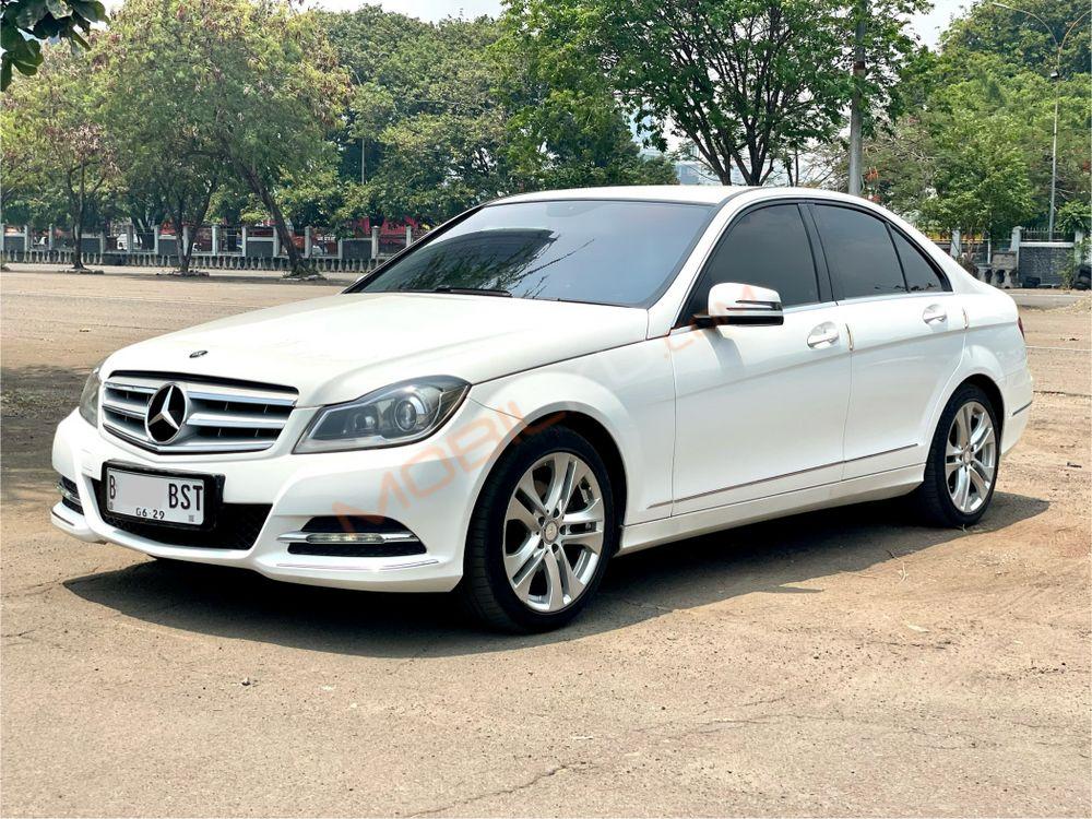 Mobil Mercedes-Benz C-Class 2014