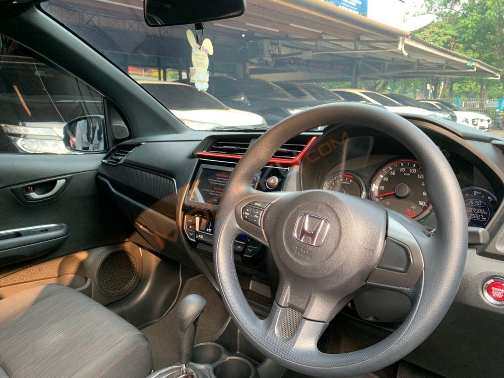 Mobil Honda Brio 2023