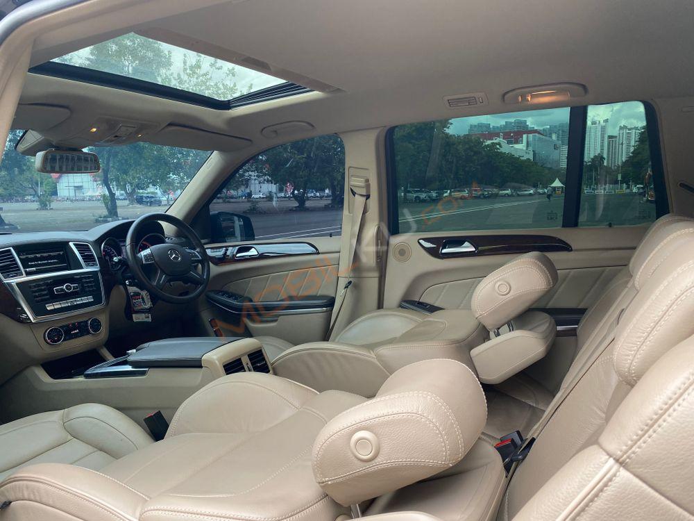 Mobil Mercedes-Benz GL 2013