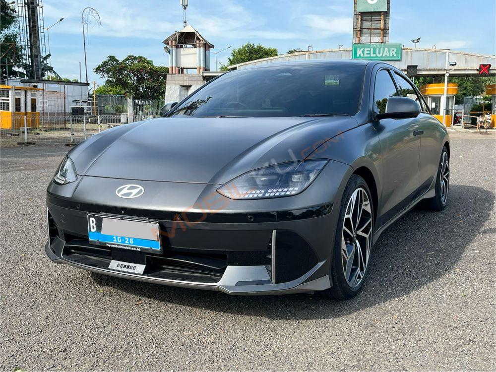 Mobil Hyundai Ioniq 6 2023