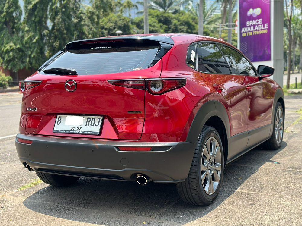 Mobil Mazda CX-30 2023