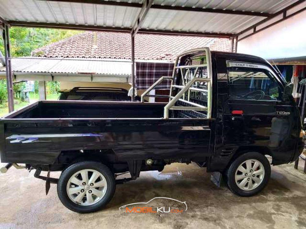 Mobil Mitsubishi Colt 2018