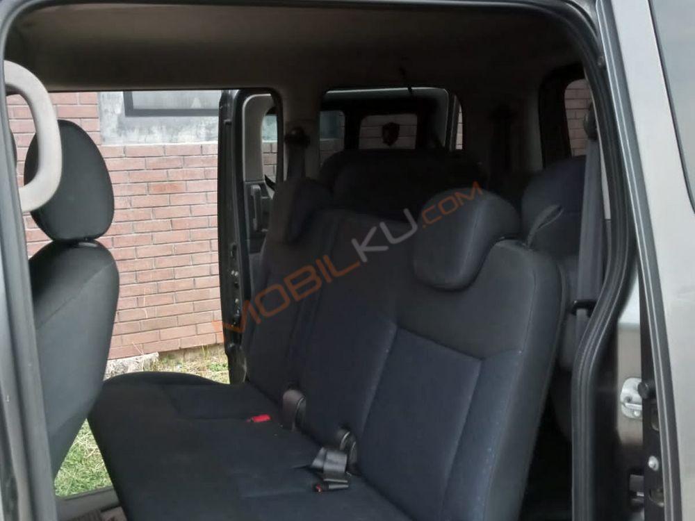 Mobil Nissan Evalia 2013