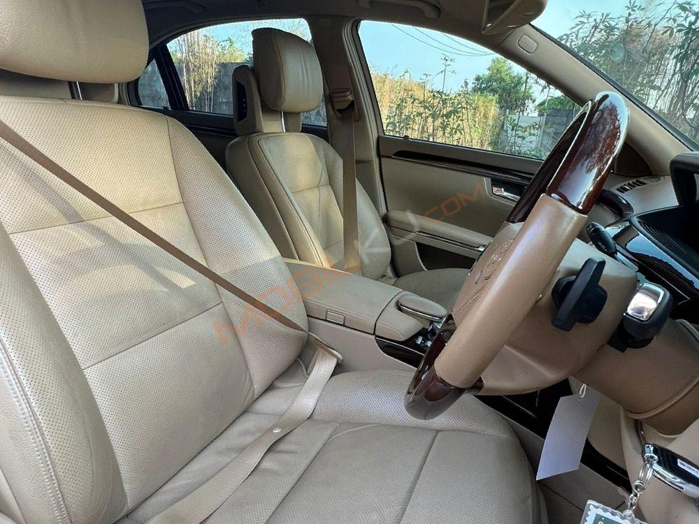 Mobil Mercedes-Benz S-Class 2011