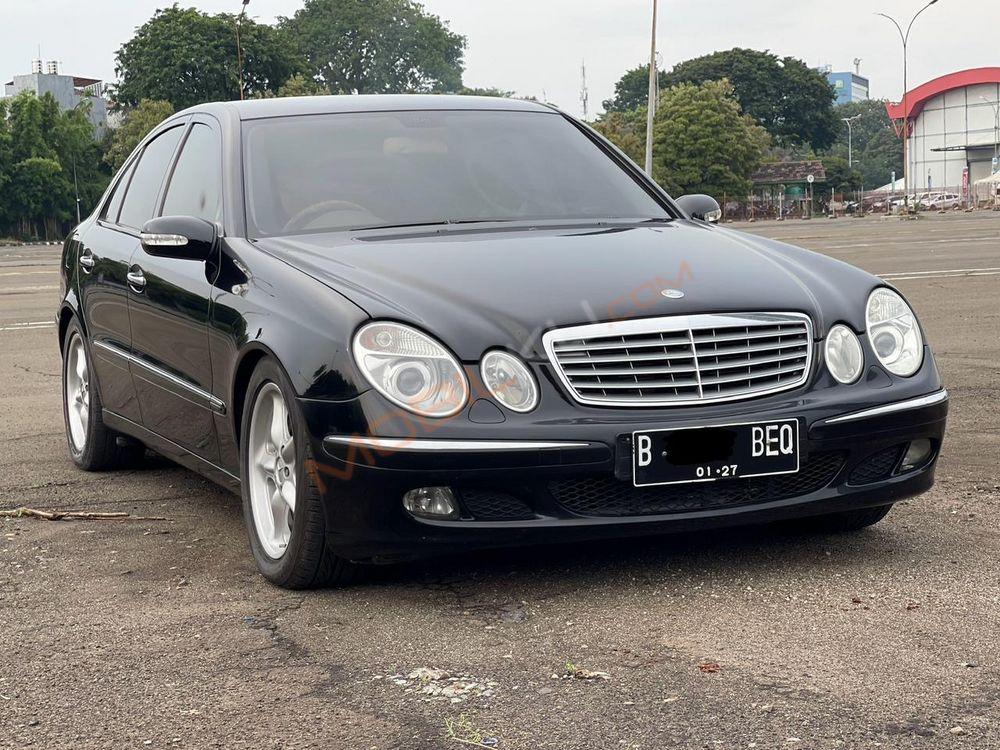 Mobil Mercedes-Benz E-Class 2006