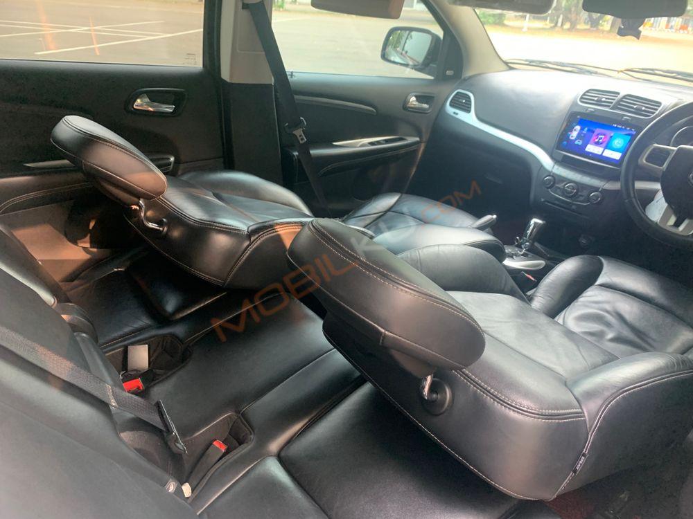 Mobil Dodge Journey 2014