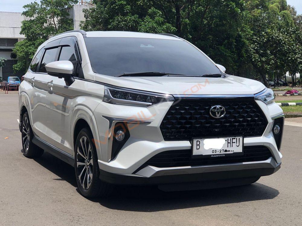 Mobil Toyota Veloz 2022