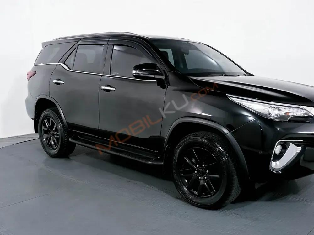 Mobil Toyota Fortuner 2018