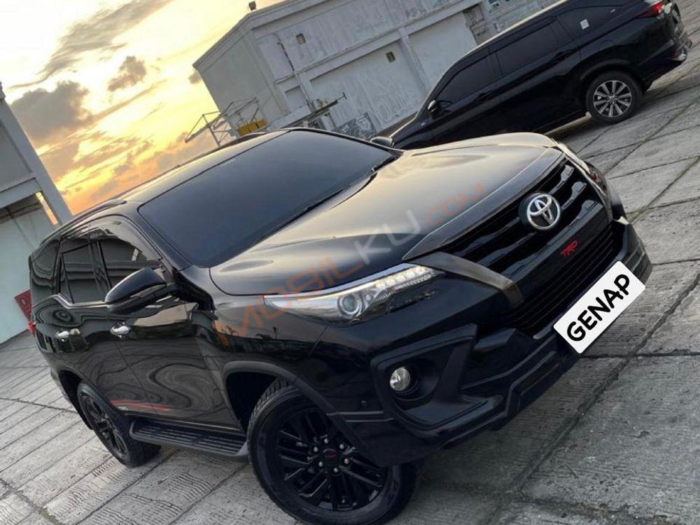 Mobil Toyota Fortuner 2020
