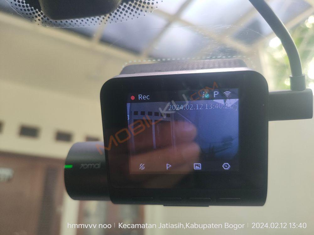 Mobil Chevrolet Aveo 2013