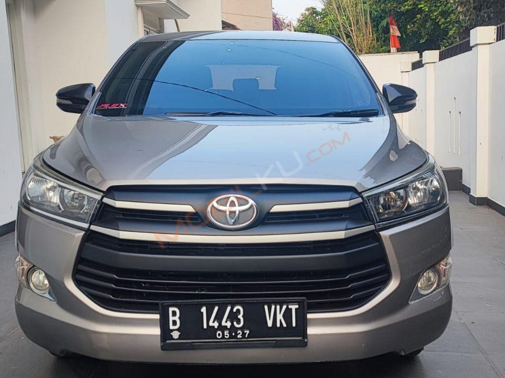 Mobil Toyota Kijang Innova 2017