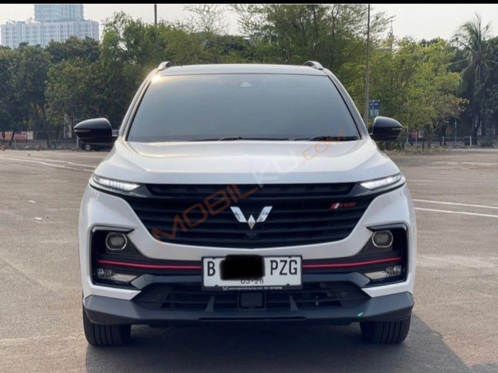 Mobil Wuling Almaz 2022