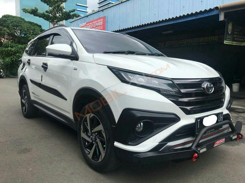 Mobil Toyota Rush 2019
