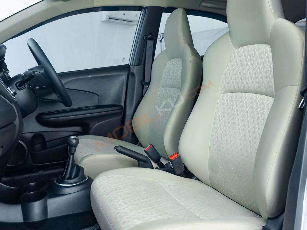 Mobil Honda Brio 2022