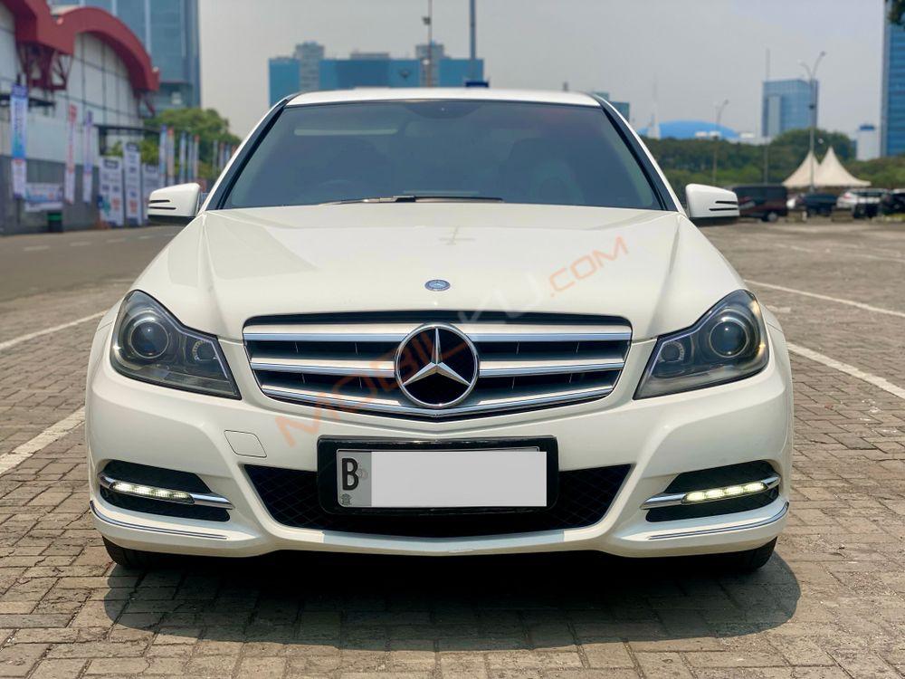 Mobil Mercedes-Benz C-Class 2014