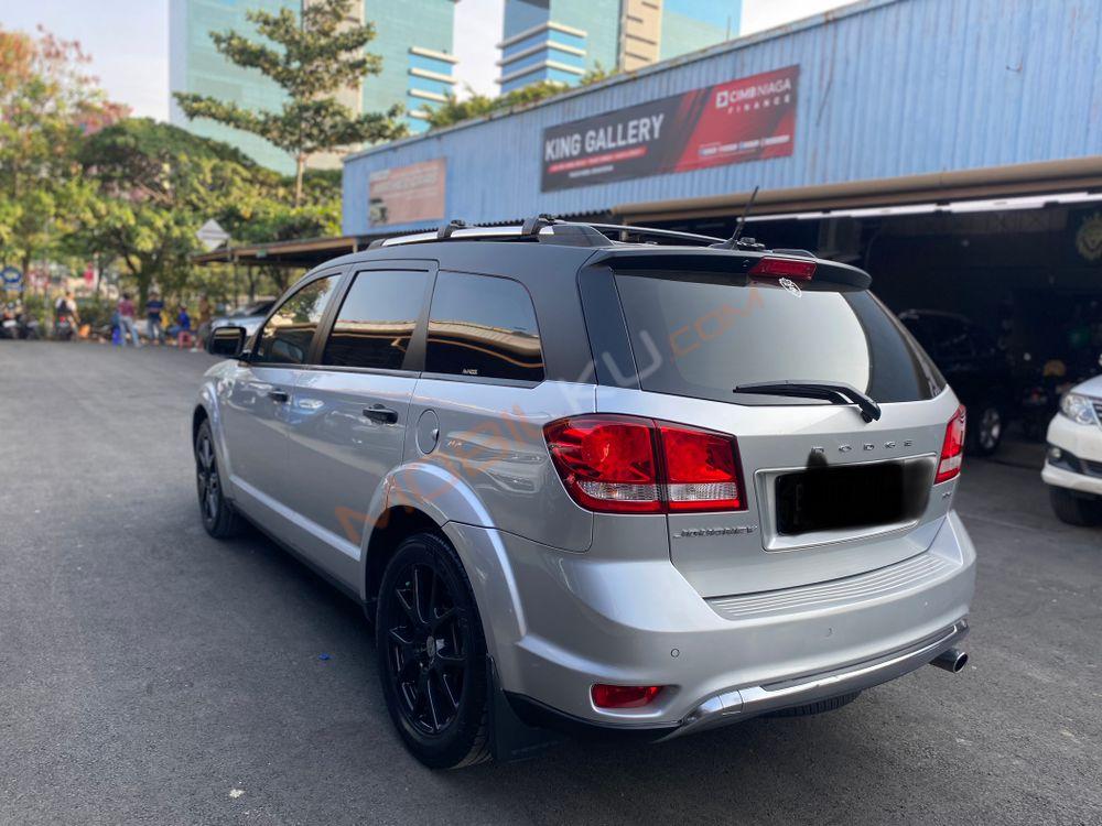 Mobil Dodge Journey 2014