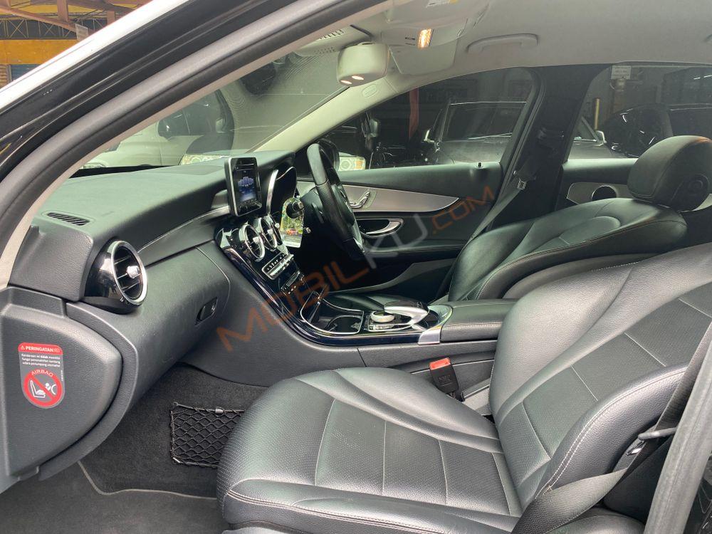 Mobil Mercedes-Benz C-Class 2014
