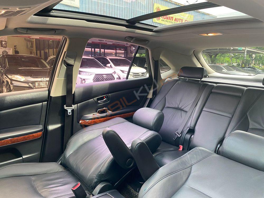 Mobil Toyota Harrier 2013