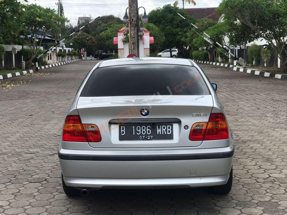 Mobil BMW 3 Series 2002