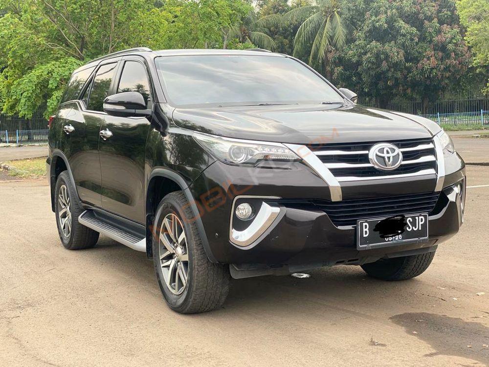 Mobil Toyota Fortuner 2016