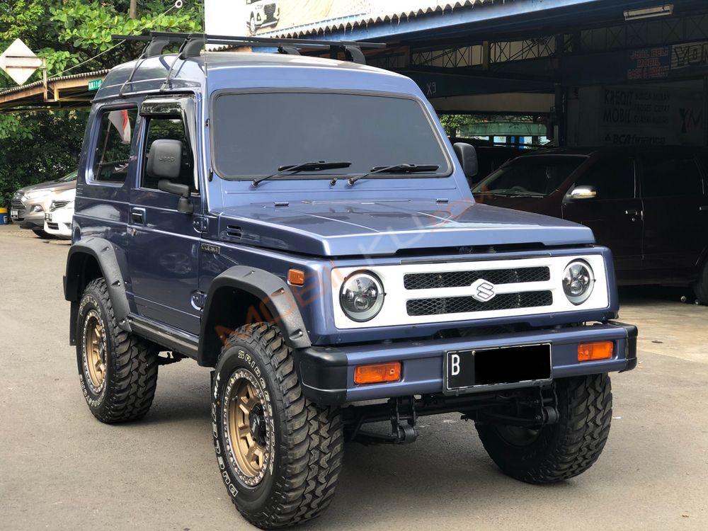 Mobil Suzuki Katana 2005