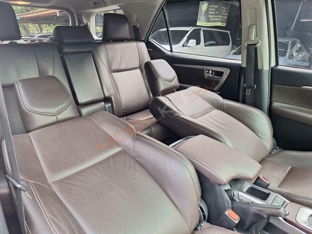 Mobil Toyota Fortuner 2016