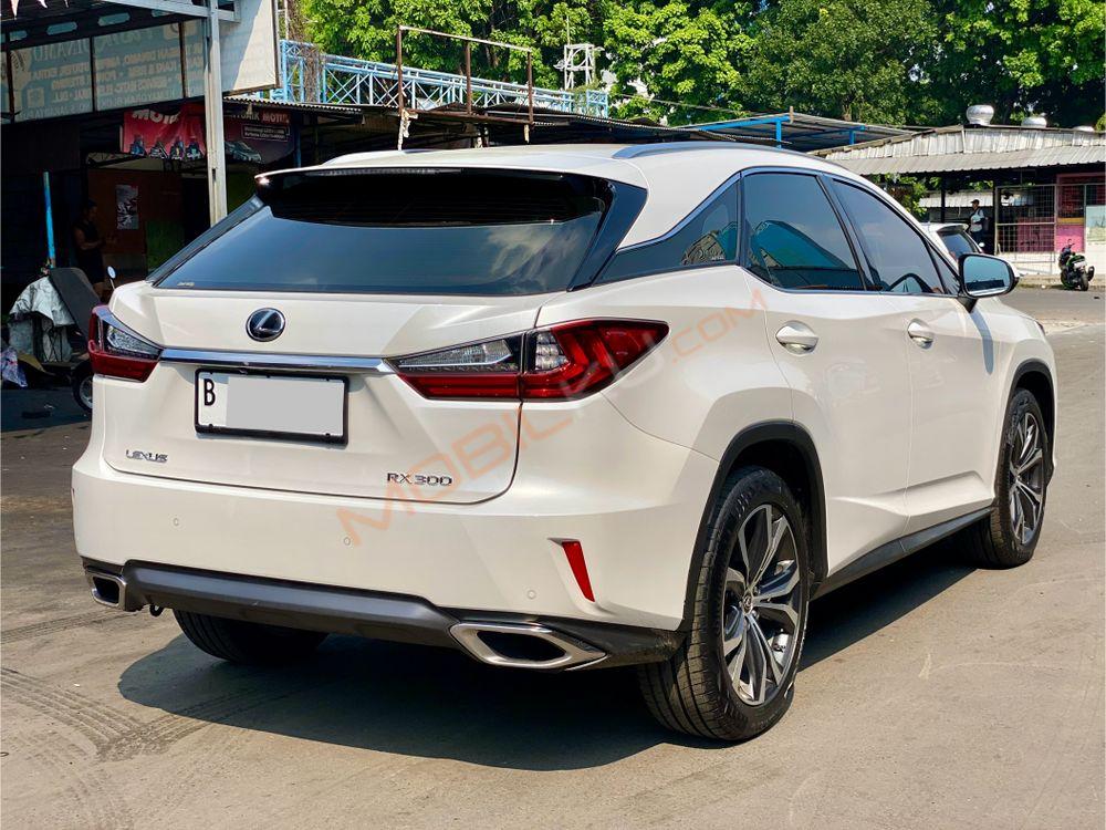 Mobil Lexus RX 2018