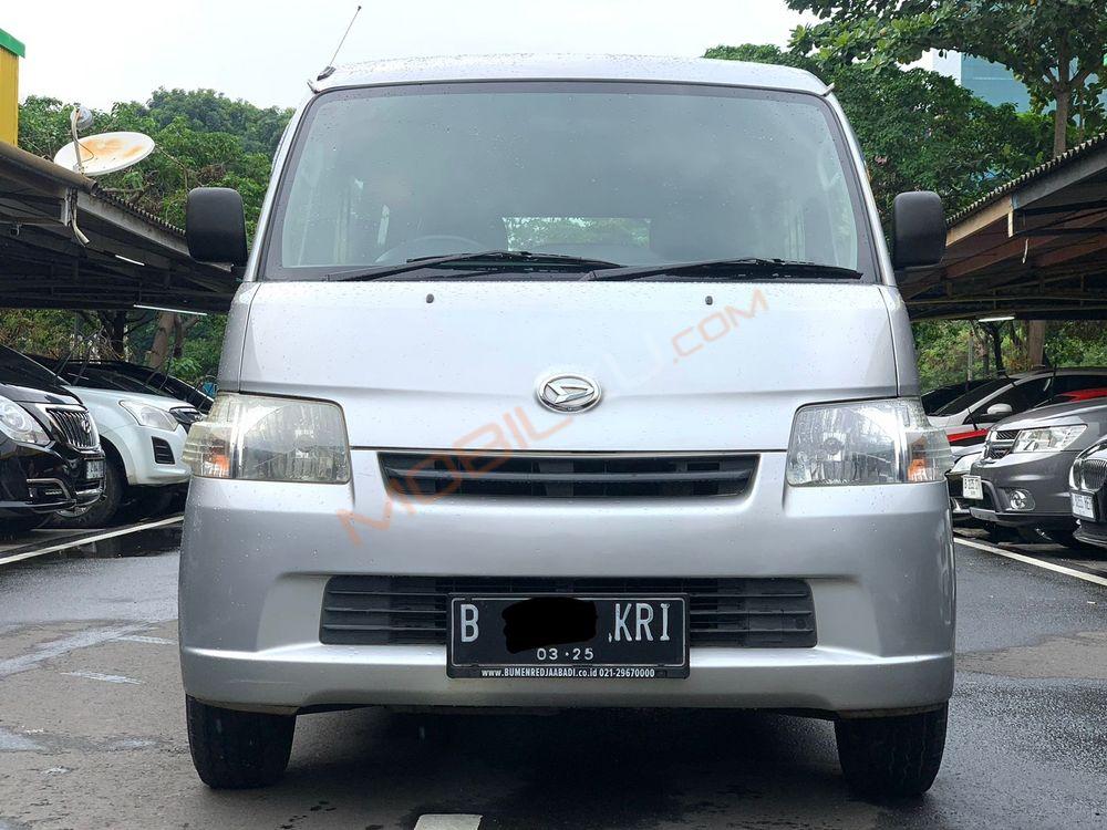 Mobil Daihatsu Gran Max 2015