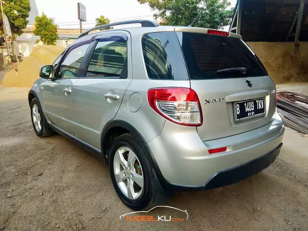 Mobil Daihatsu Terios 2014