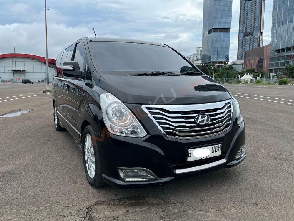 Mobil Hyundai H-1 2015