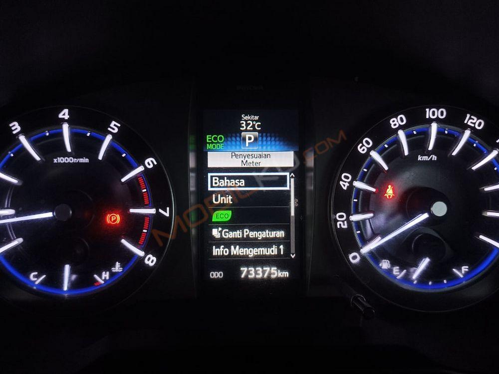 Mobil Toyota Kijang Innova 2017