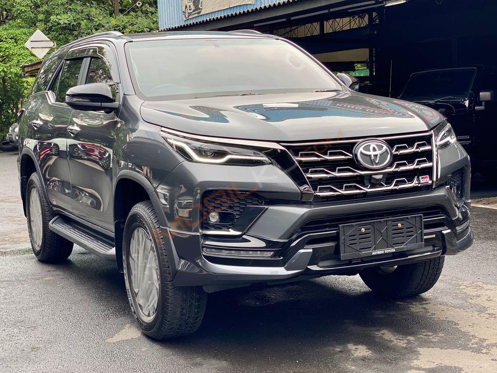Mobil Toyota Fortuner 2023