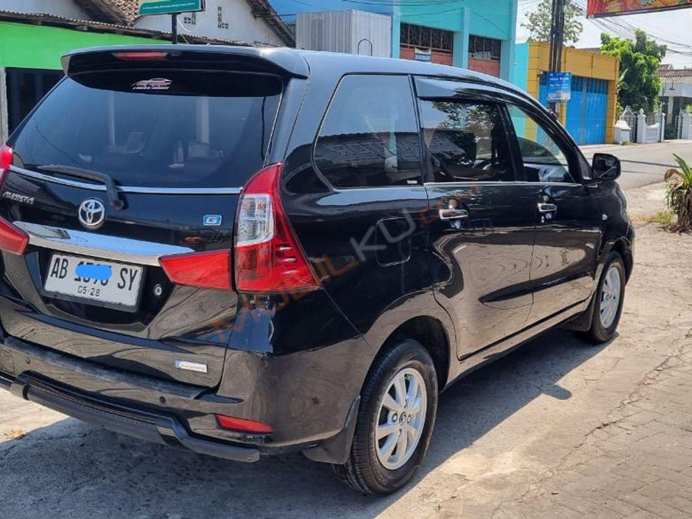 Mobil Toyota Avanza 2018