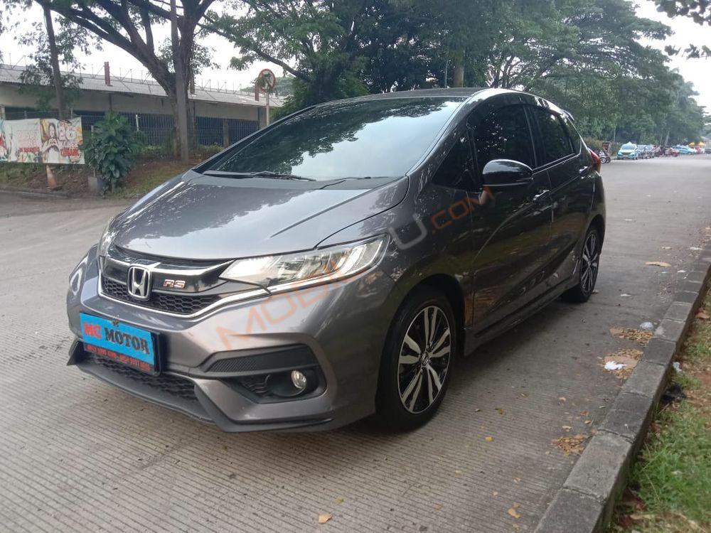 Mobil Honda Jazz 2018