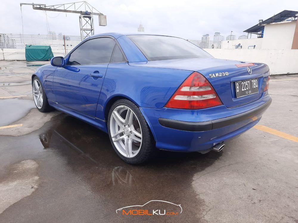 Mobil Mercedes-Benz SLK 2000