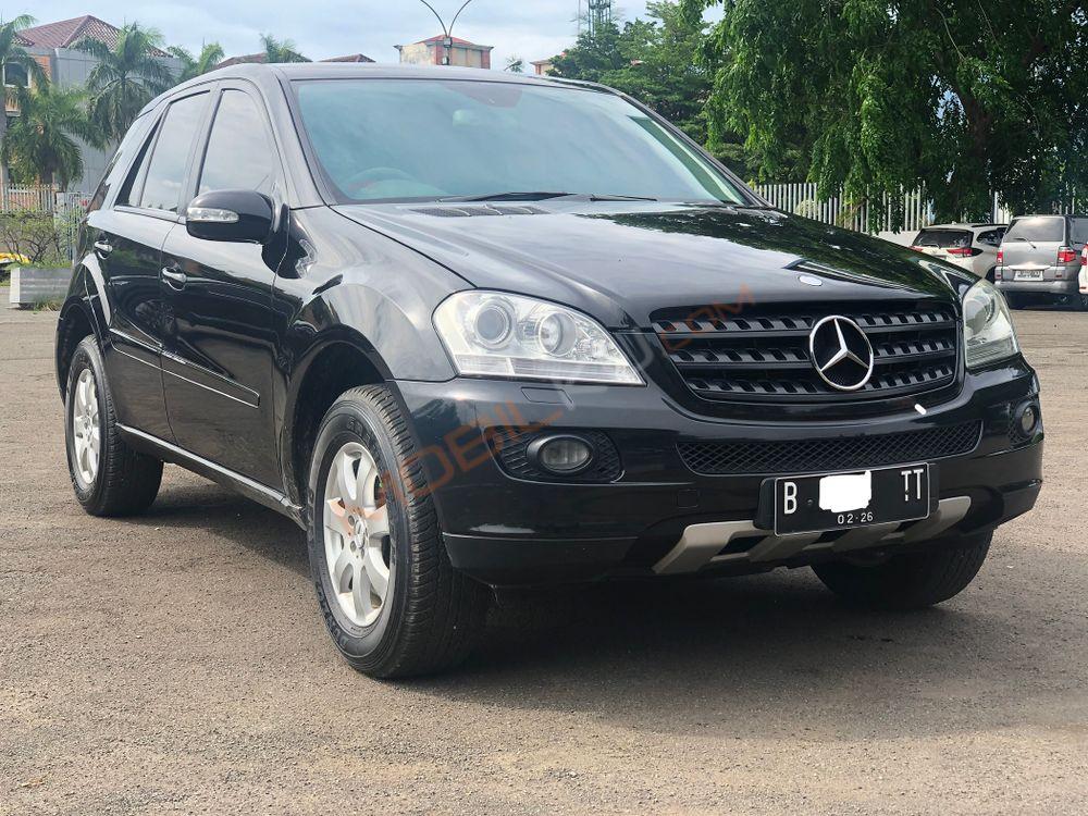 Mobil Mercedes-Benz ML 2006