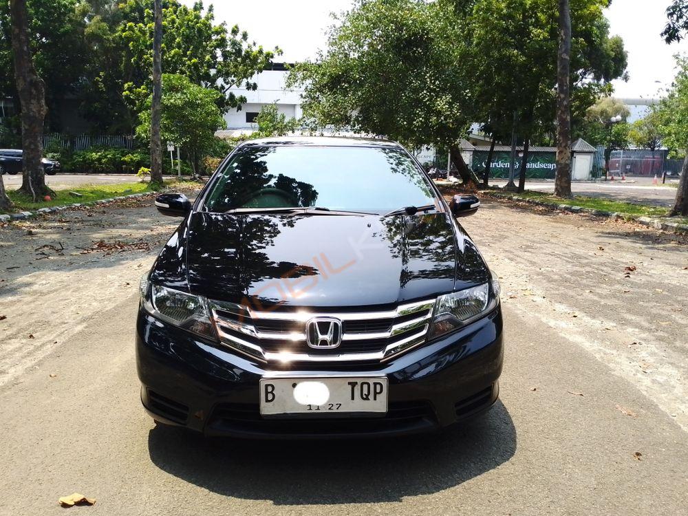 Mobil Honda City Sedan 2012