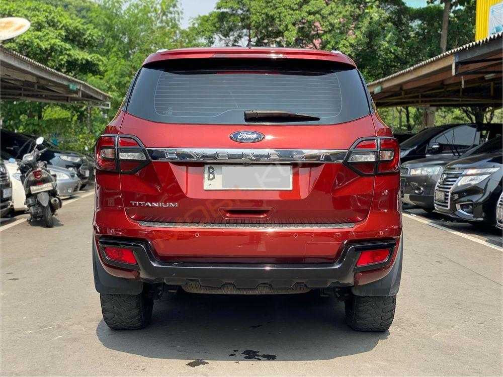 Mobil Ford Everest 2015
