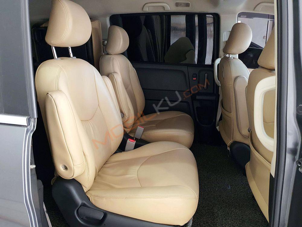 Mobil Honda Freed 2013