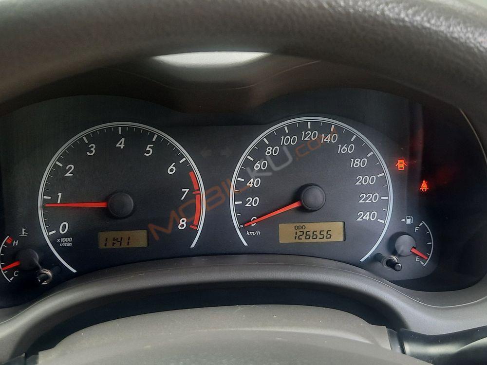 Mobil Toyota Corolla 2008