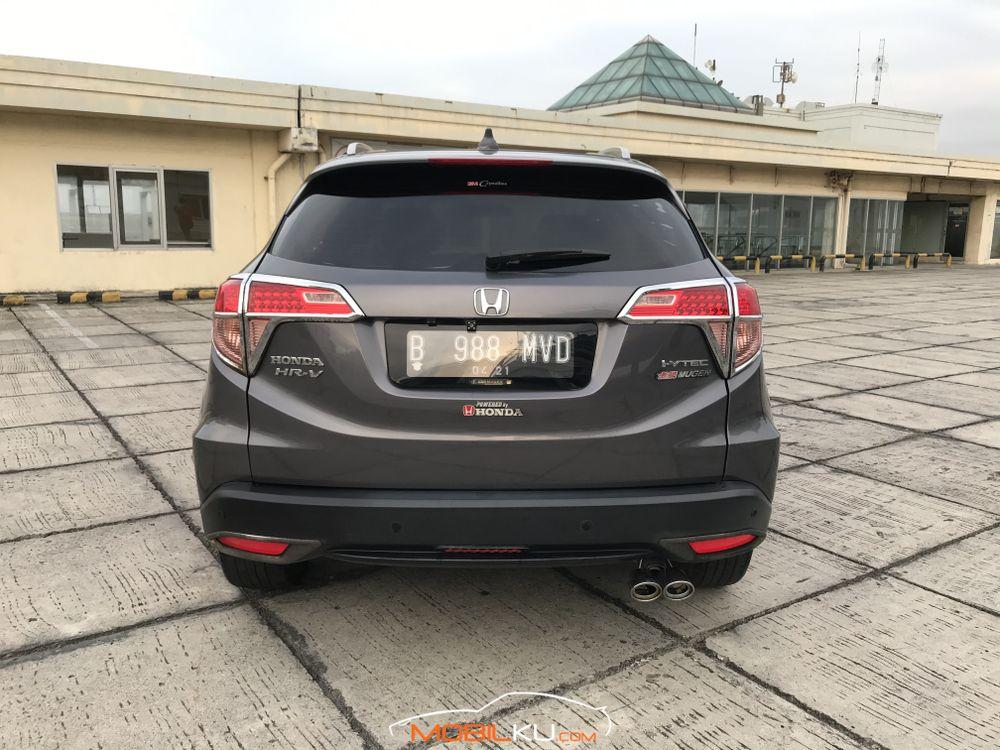Mobil Honda HR-V 2016