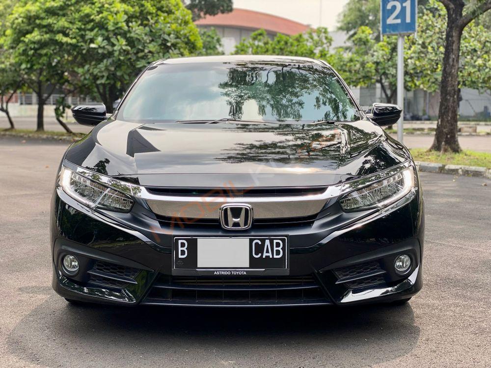 Mobil Honda Civic Sedan 2017