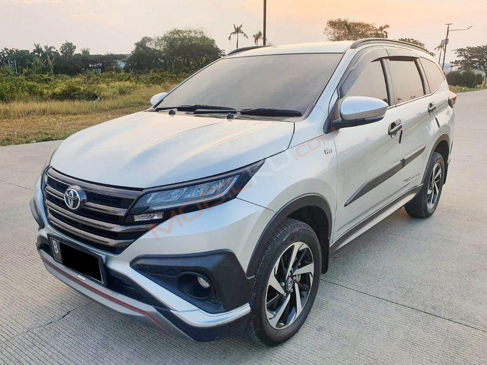 Mobil Toyota Rush 2020