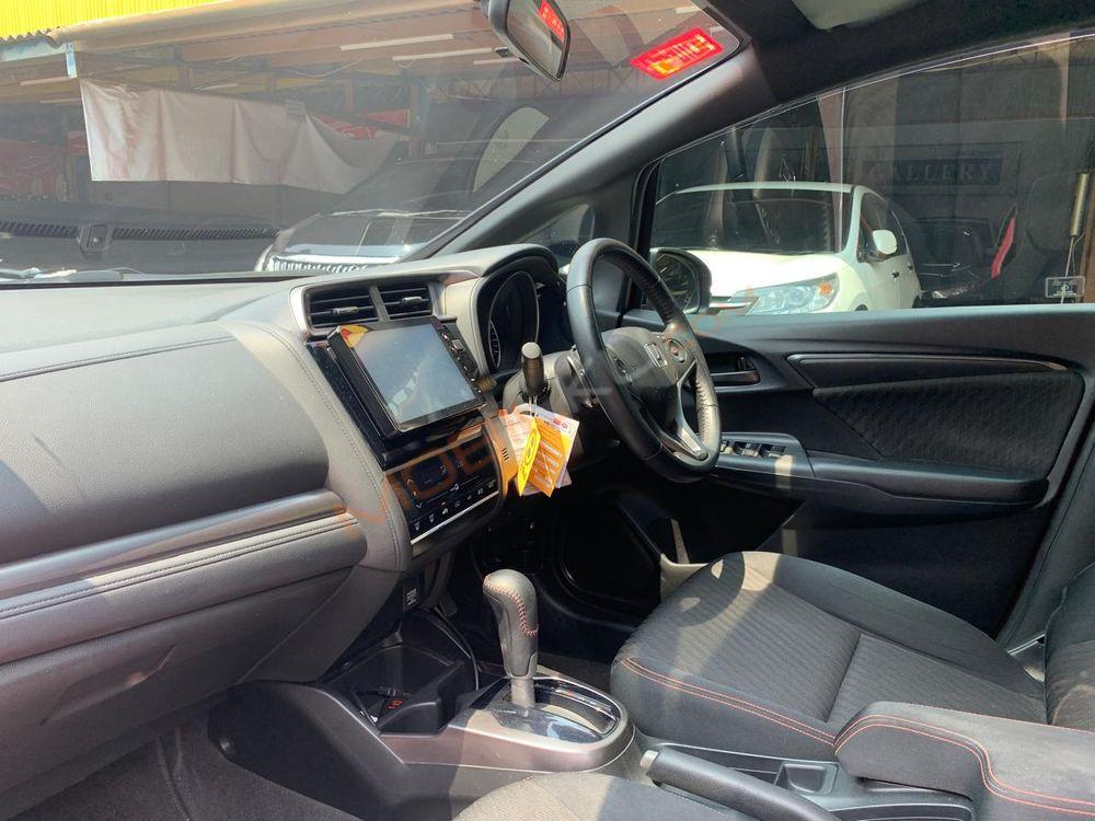 Mobil Honda Jazz 2018