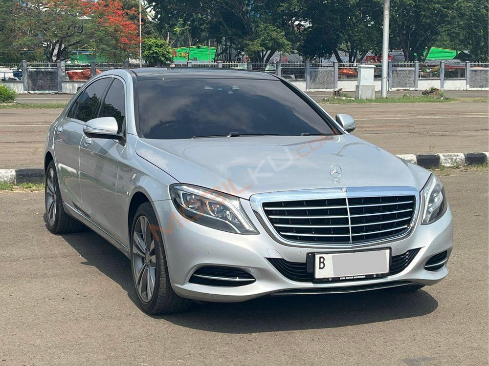 Mobil Mercedes-Benz S-Class 2015