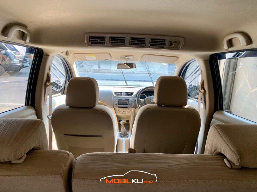 Mobil Suzuki Ertiga 2016