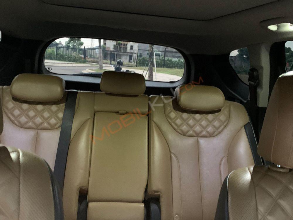 Mobil Hyundai Santa Fe 2021