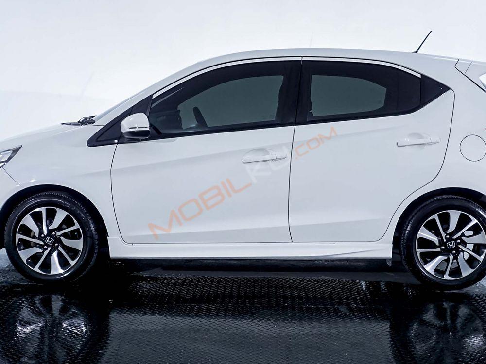 Mobil Honda Brio 2021